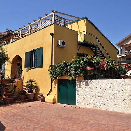 B&B Stella Marina Aci Trezza Exterior photo